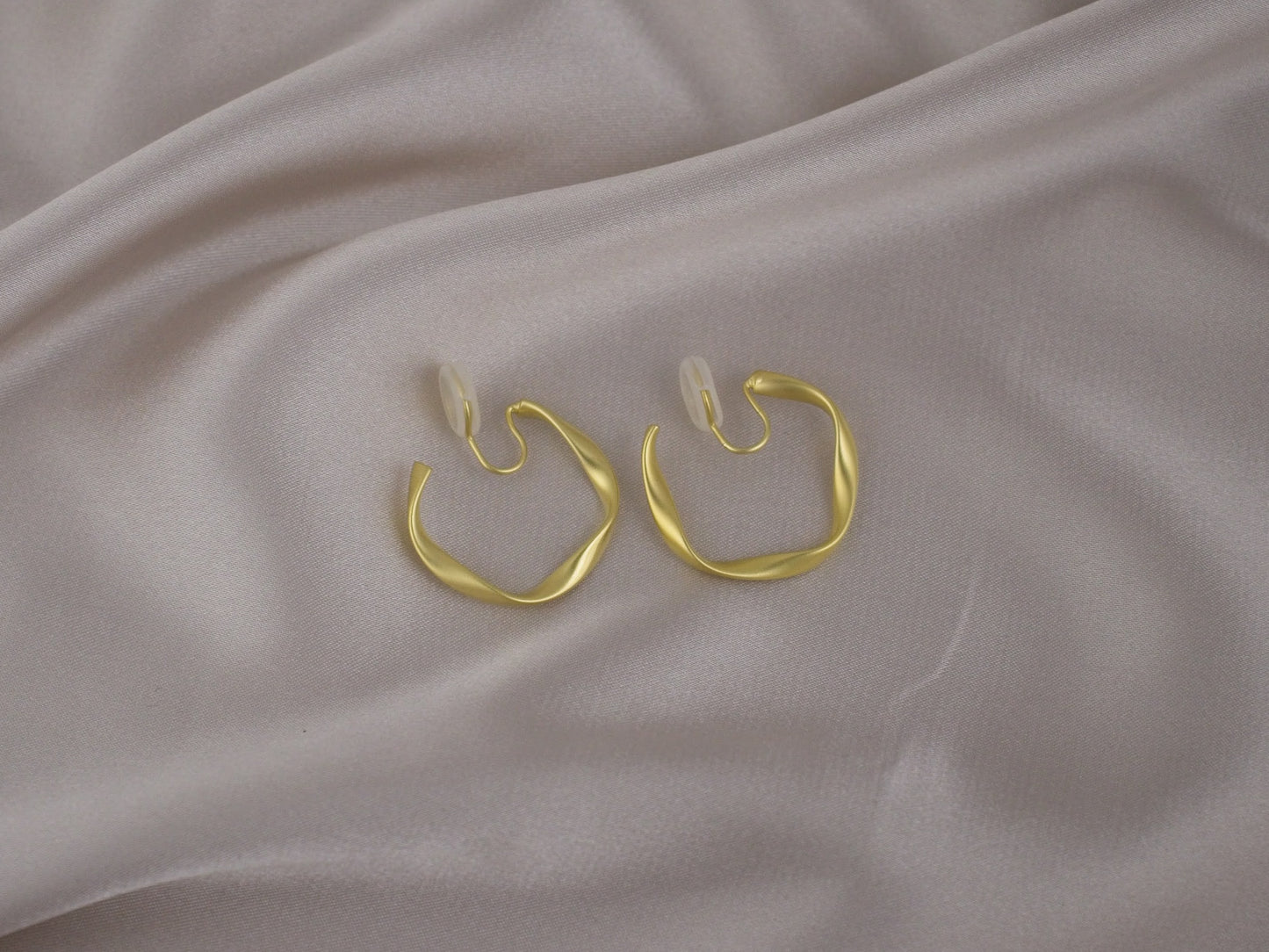 Elegant Irregular Hoop C-Shape Gold Clip-On Earring image 0