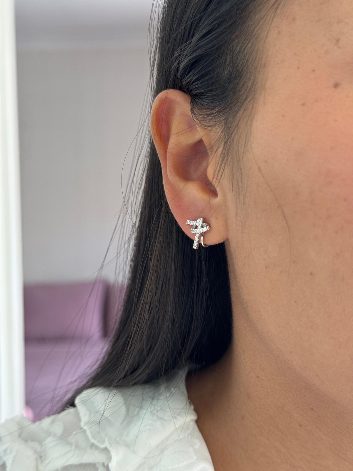 Knot Shaped - Clip on earring - Zircon and Silver