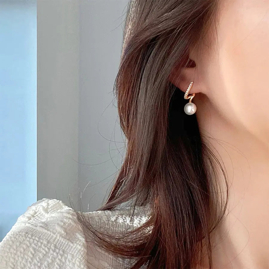 Modern Semi Spiral - Clip on earring - Zircon, Pearl and Gold