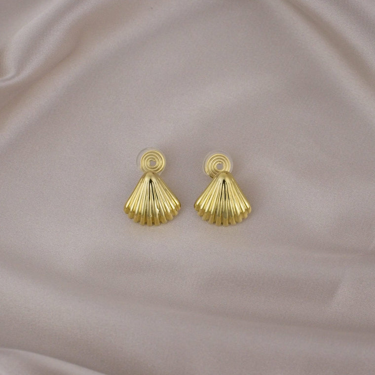 Coastal Shell Gold and Silver Clip-On Earring image 1