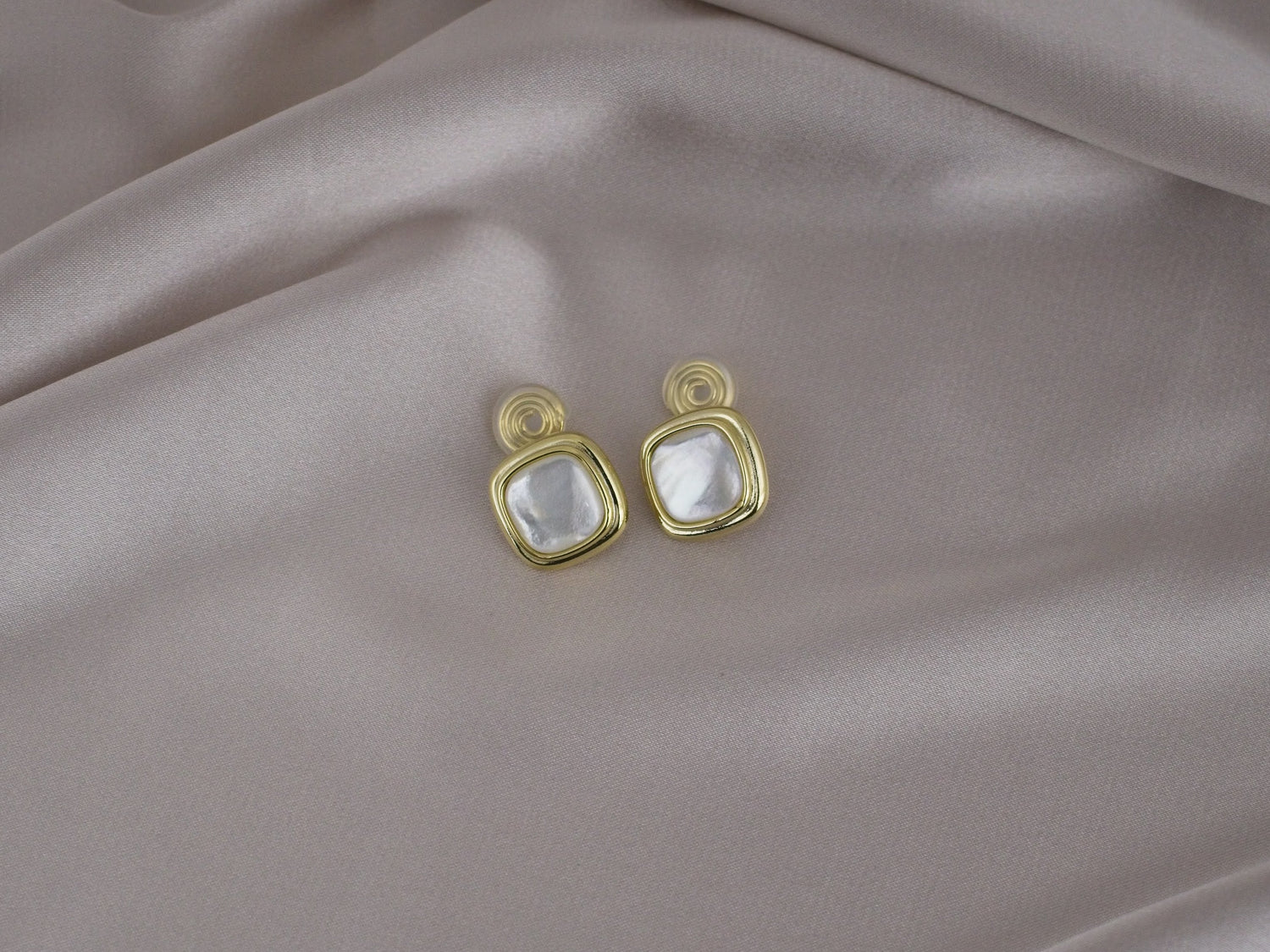 Lumina Square Stone Gold Clip-On Earring image 0
