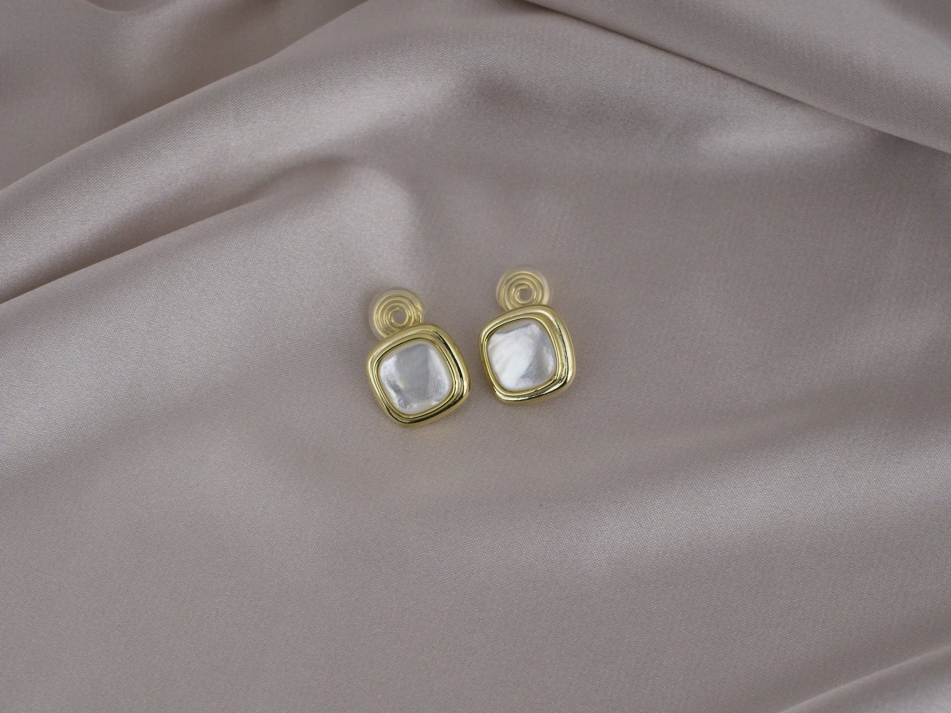 Lumina Square Stone Gold Clip-On Earring image 0