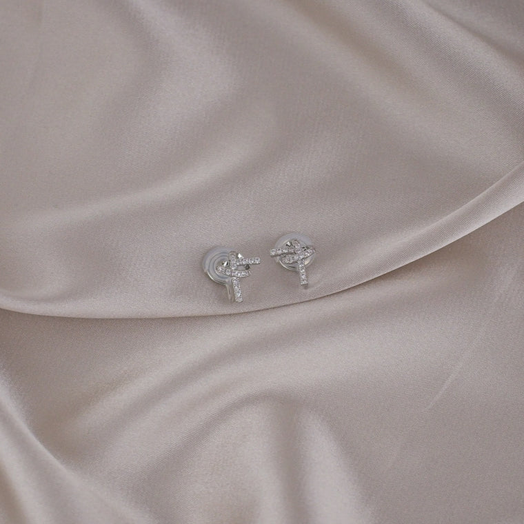 Elegant Knot Shape with Zircon Silver Clip-On Earring image 1