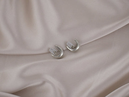 Chunky Water Drop Gold and Silver Clip-On Earring image 2