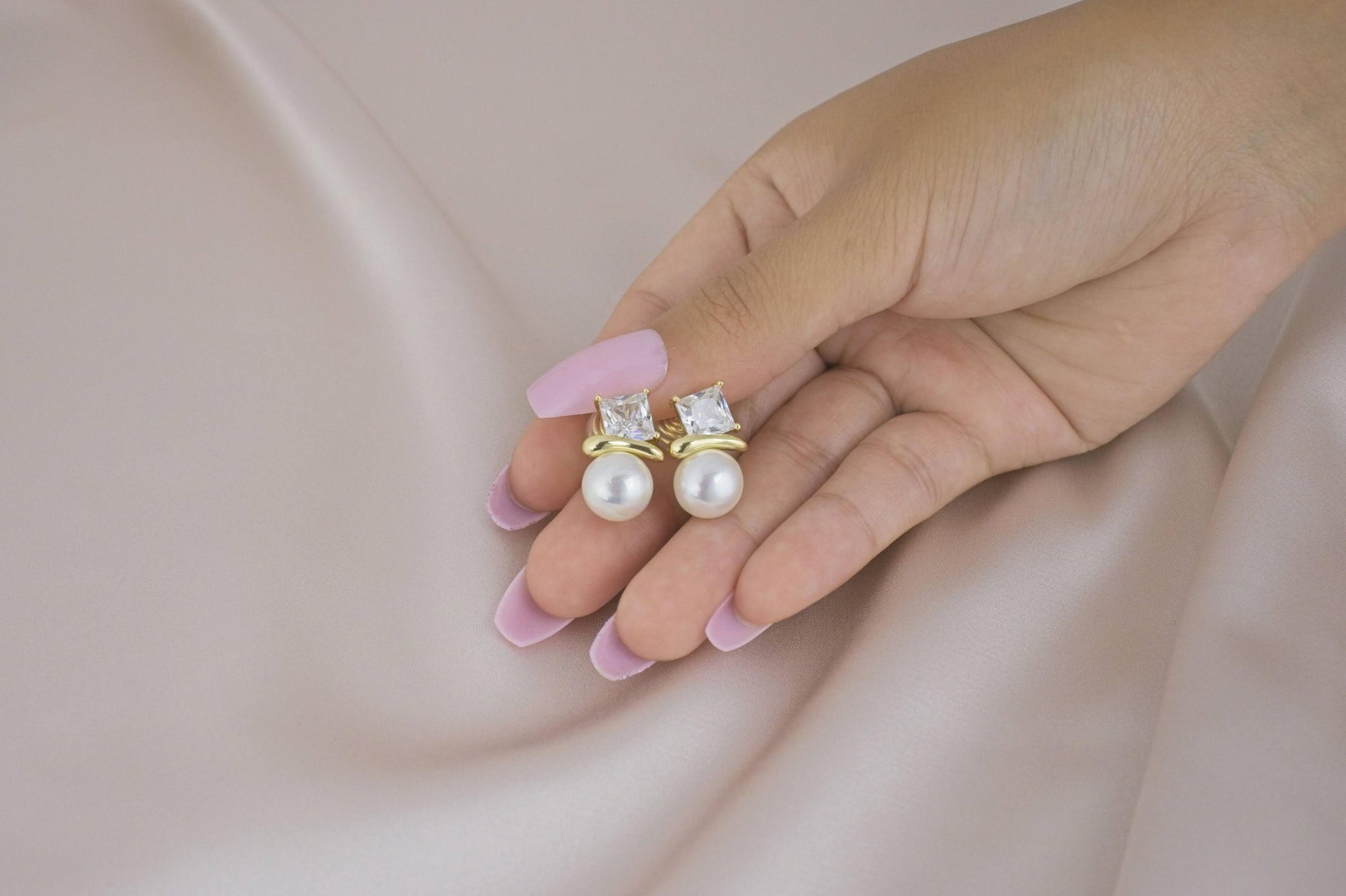 Elegant Zircon and Pearl Gold Clip-On Earring image 2