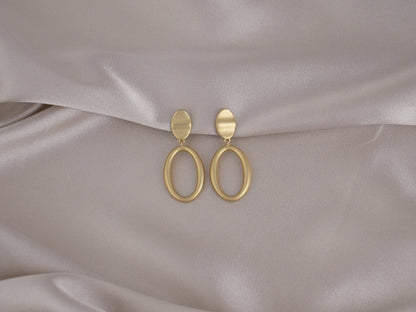 Elegant Oval Bold Hoop Gold Clip-On Earring image 0