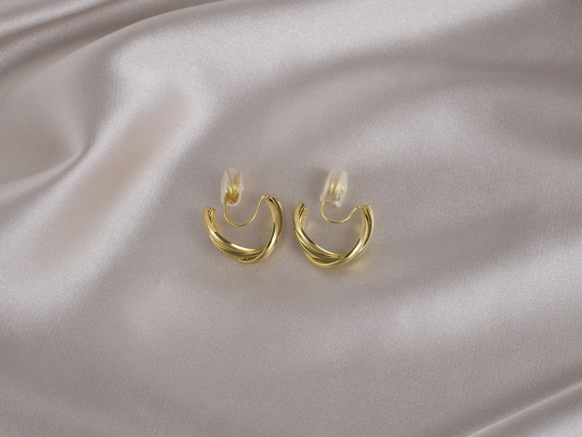 Elegant Multi-Layer C-Shape Gold Earring image 0