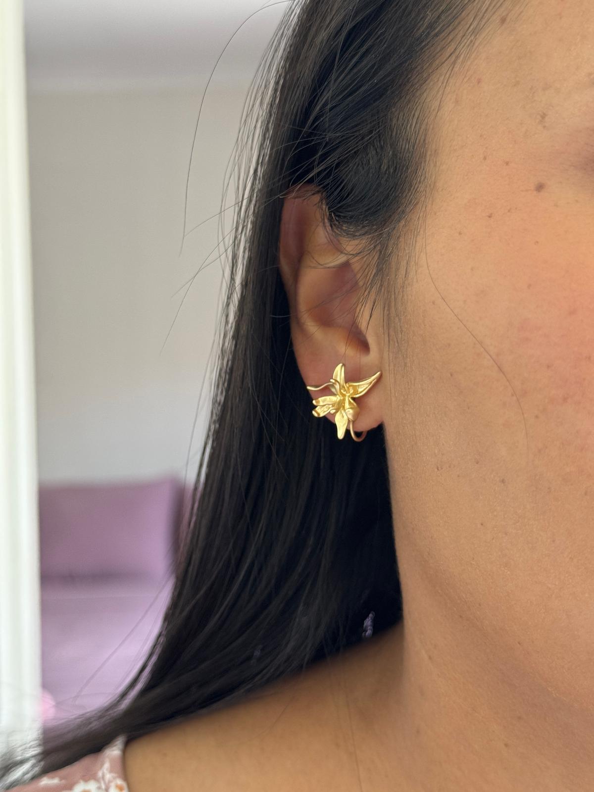 Flower Bloom - Clip on earring - Gold